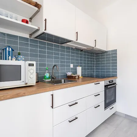 Extraordinary View On Port And Castle Hill - 1 Bdr & Parking Appartement *