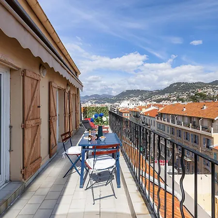 Extraordinary View On Port And Castle Hill - 1 Bdr & Parking Appartement Nice